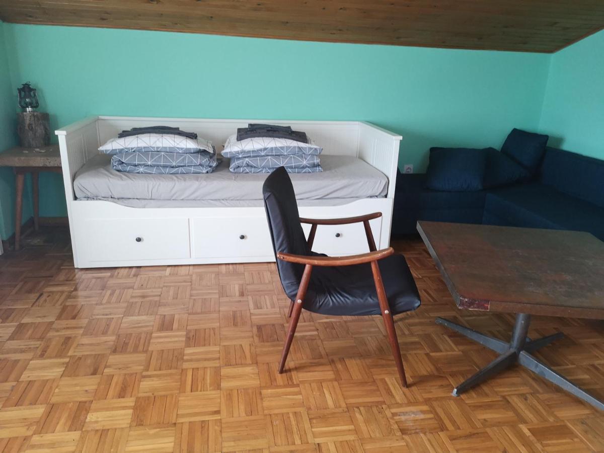 Saleto Apartma Jagodje Buitenkant foto